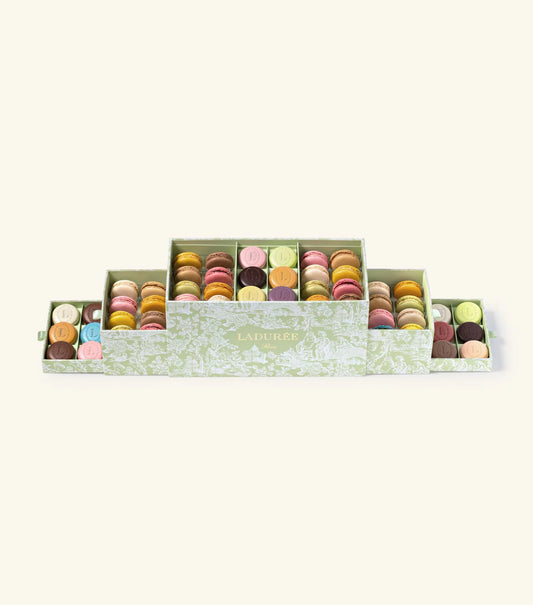 LADURÉE Drawer box of 32 macarons and 18 Eugénie